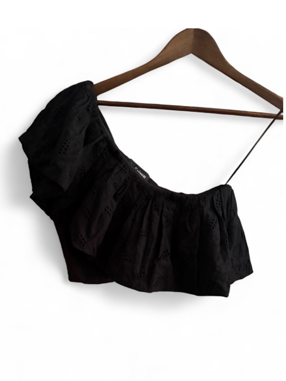 En Saison Anthropologie Black One-Shoulder Ruffle Eyelet Crop Top Size S